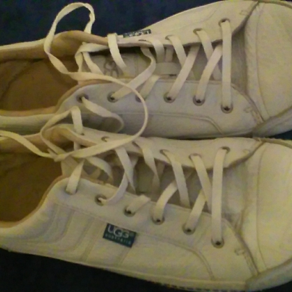 Ugg driving shoe